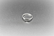 Load image into Gallery viewer, Heart collection- Ring,white