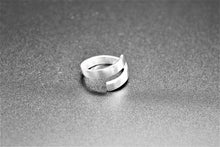Load image into Gallery viewer, Ring,silver,white